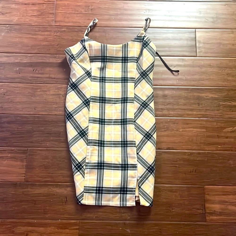 Forever 21 Black and Yellow Dress, Size M